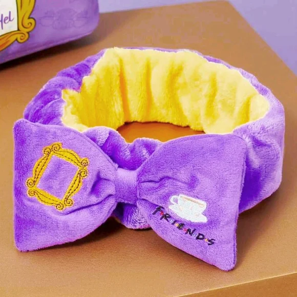 "FRIENDS" Face Wash Routine Microfibre Oversized Bow Headband - Picture 6 of 6